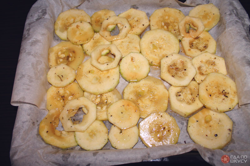 Запеченные кабачки с фаршем и сыром - 5