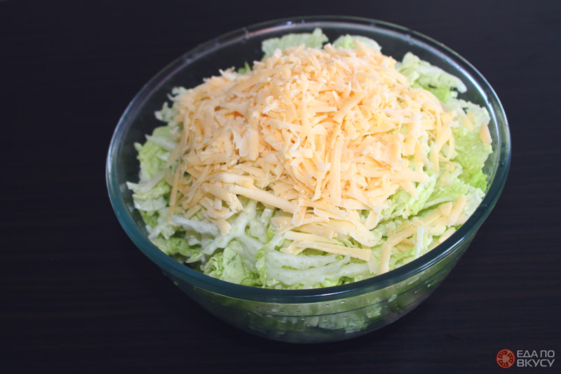 Cалат из пекинской капусты, сыра и курицы - 6