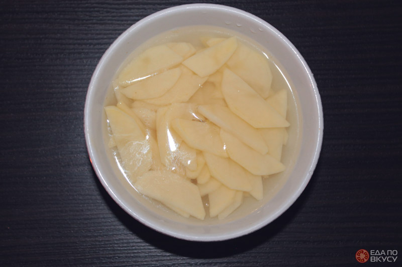 Картофель в воде